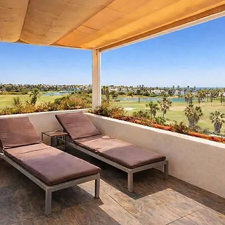 Apartamento De 3 Dormitorios * Kadyks